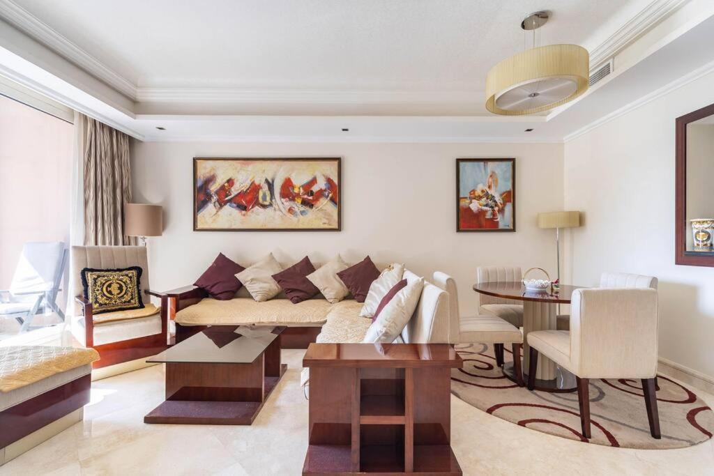 Luxury 1 Bedroom With A Private Beach Taj Granduer Residence At Palm 迪拜 外观 照片
